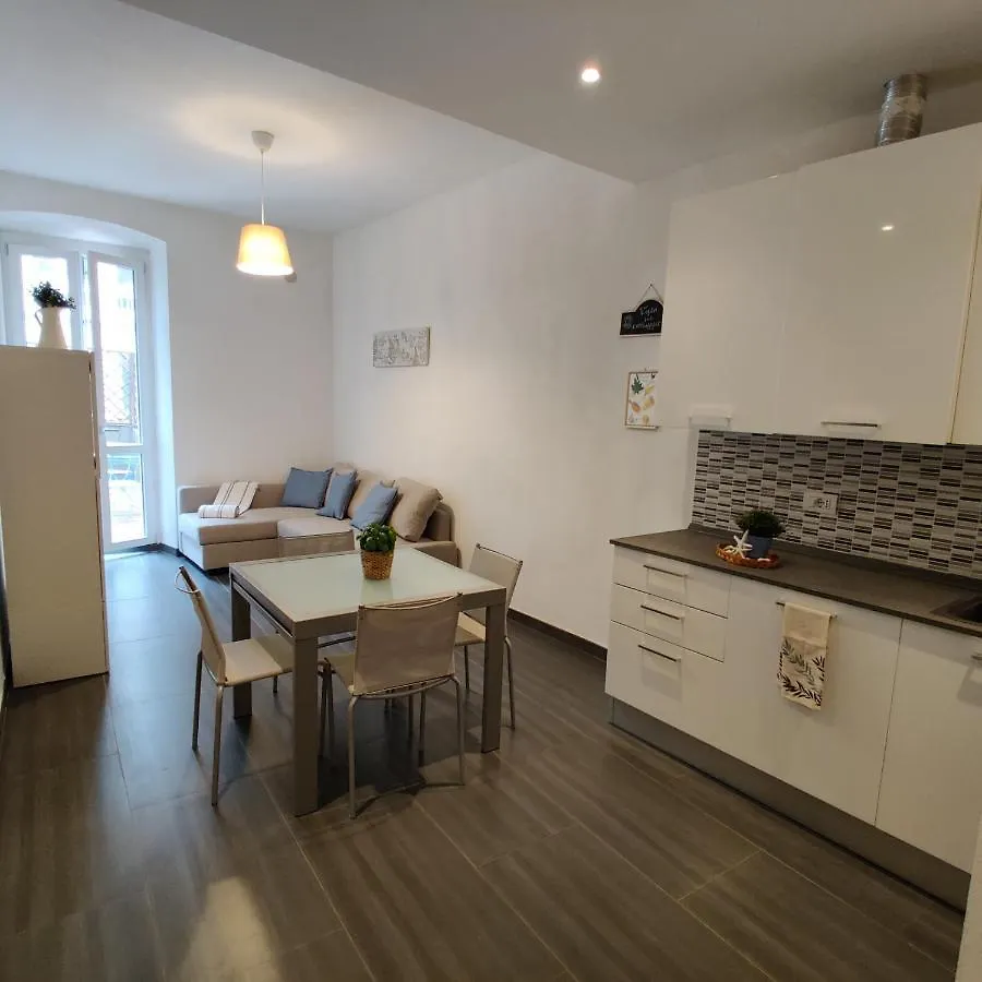 Apartamento Vista Sul Carruggio, Centro Storico Di Chiavari Italia
