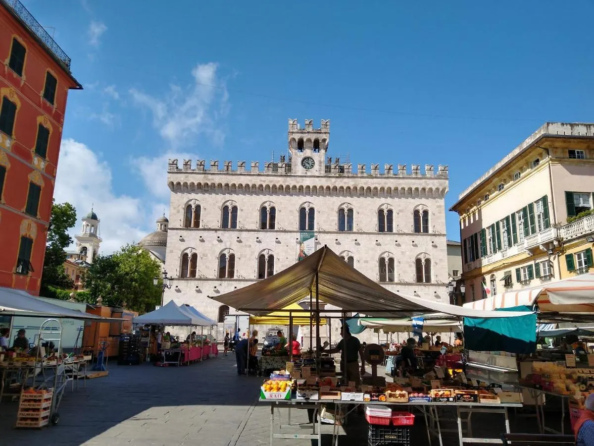 Apartment Vista Sul Carruggio, Centro Storico Di Chiavari Italy